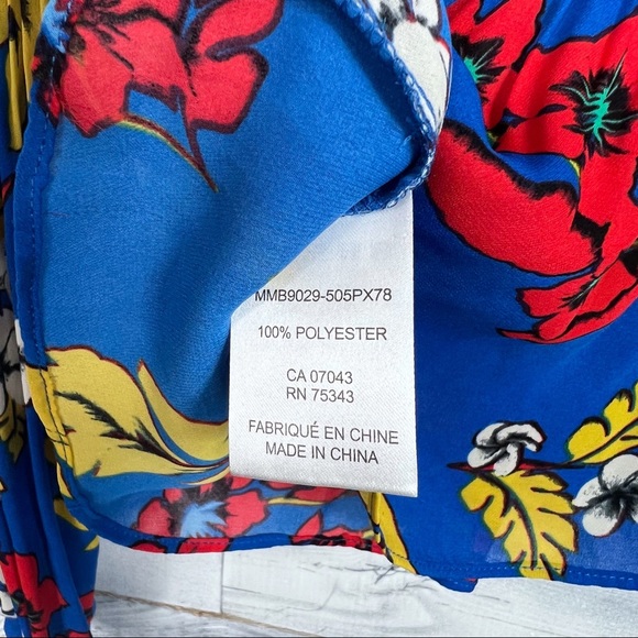 ❌SOLD❌Belle Vere Colorful Pleated Top - Picture 6 of 7